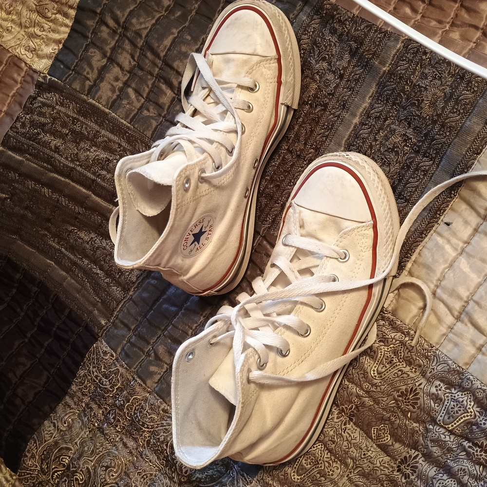 Converse White Sneakers Classic Canvas Low-Top